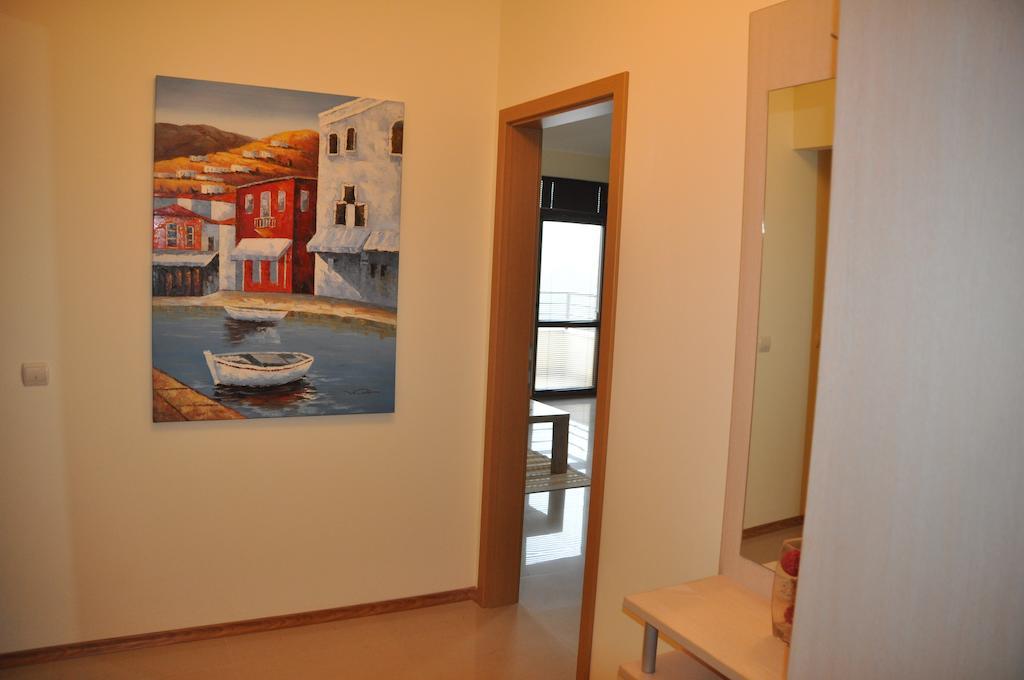 Lighthouse Golf Apart Complex&Villas 발치크 객실 사진