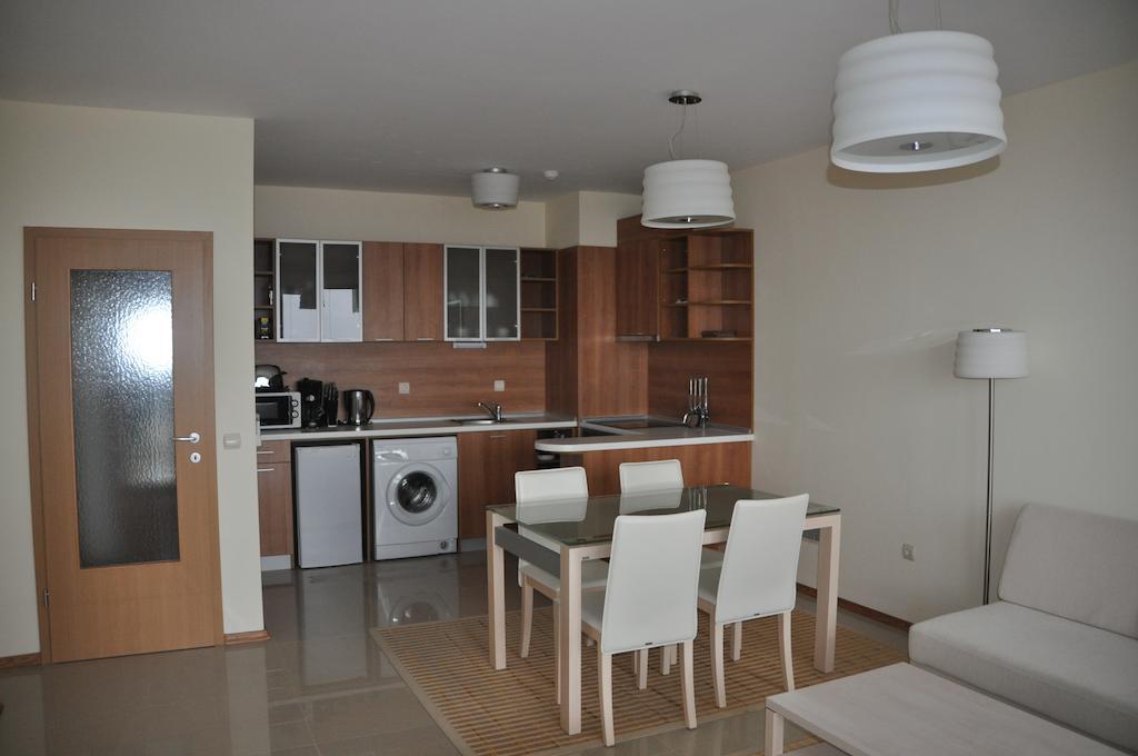 Lighthouse Golf Apart Complex&Villas 발치크 객실 사진